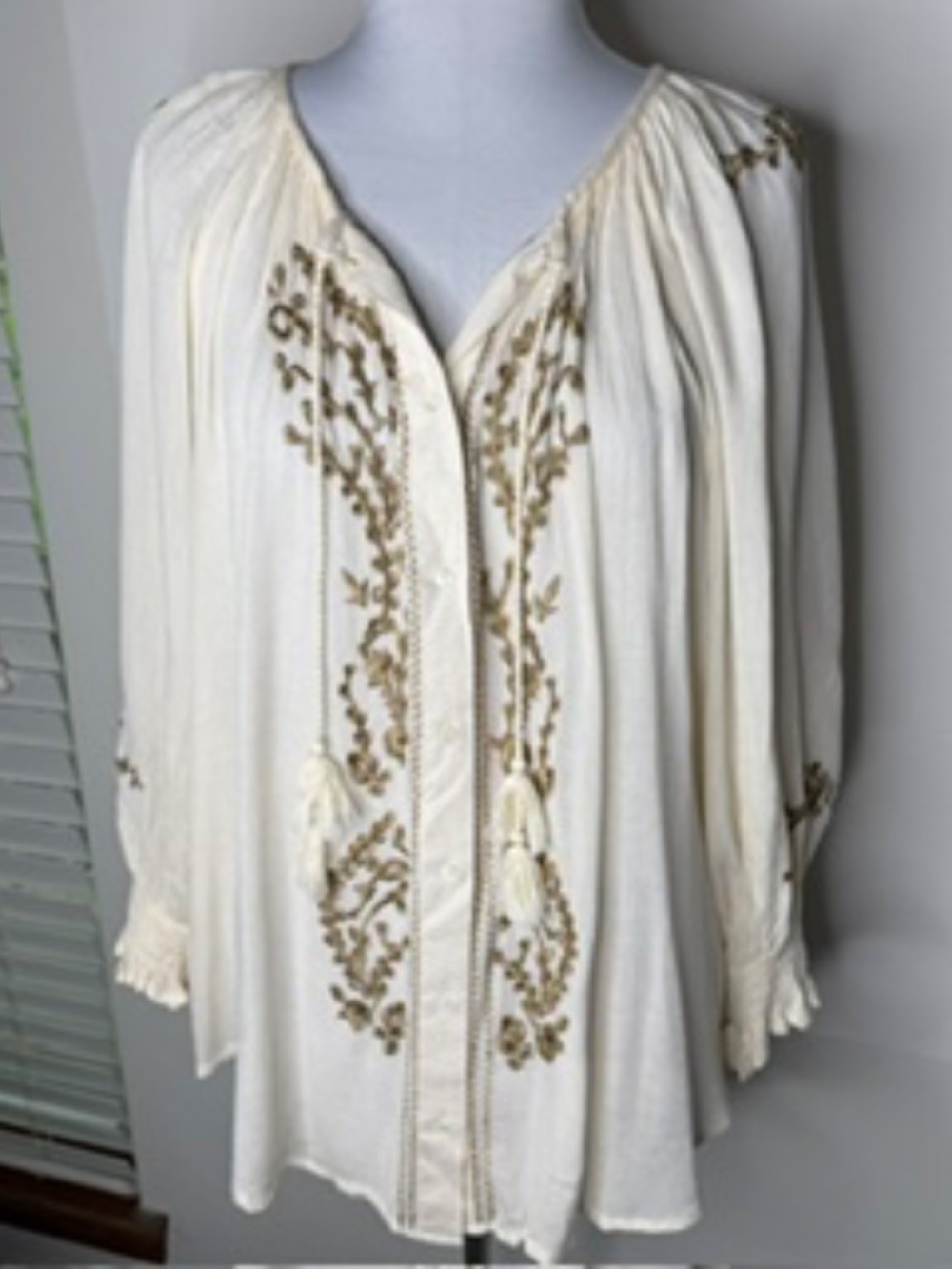 Elie Tahari Embroidered Peasant Flowy Bohemian Inspired Blouse Size 2X - Picture 2 of 10